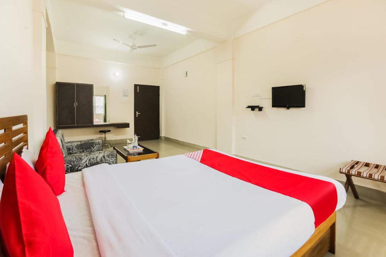 Oyo 44821 Hotel Paane Pasighat Kültér fotó
